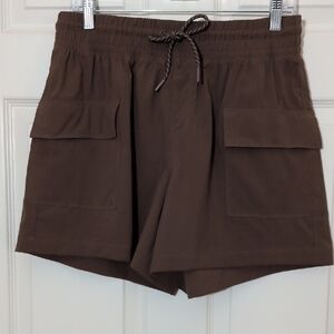 💲⬇️Women's Stretchtech Brown Cargo dri-fit  Shorts